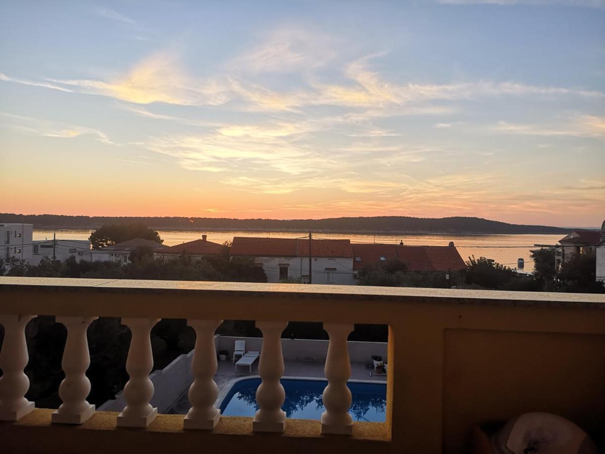 Casa Surya - Apartments With Sea View And Swimming Pool Barbat na Rabu Luaran gambar