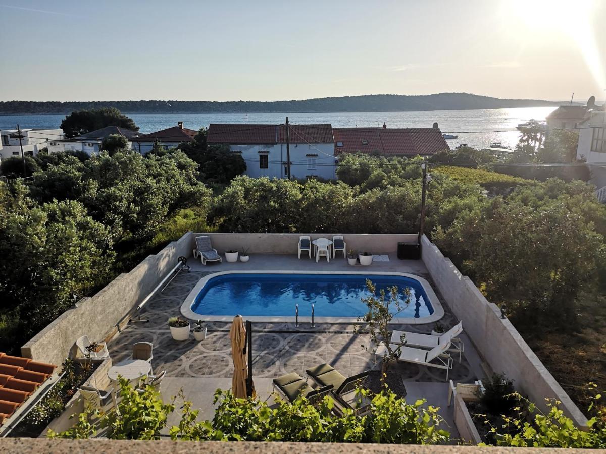 Casa Surya - Apartments With Sea View And Swimming Pool Barbat na Rabu Luaran gambar