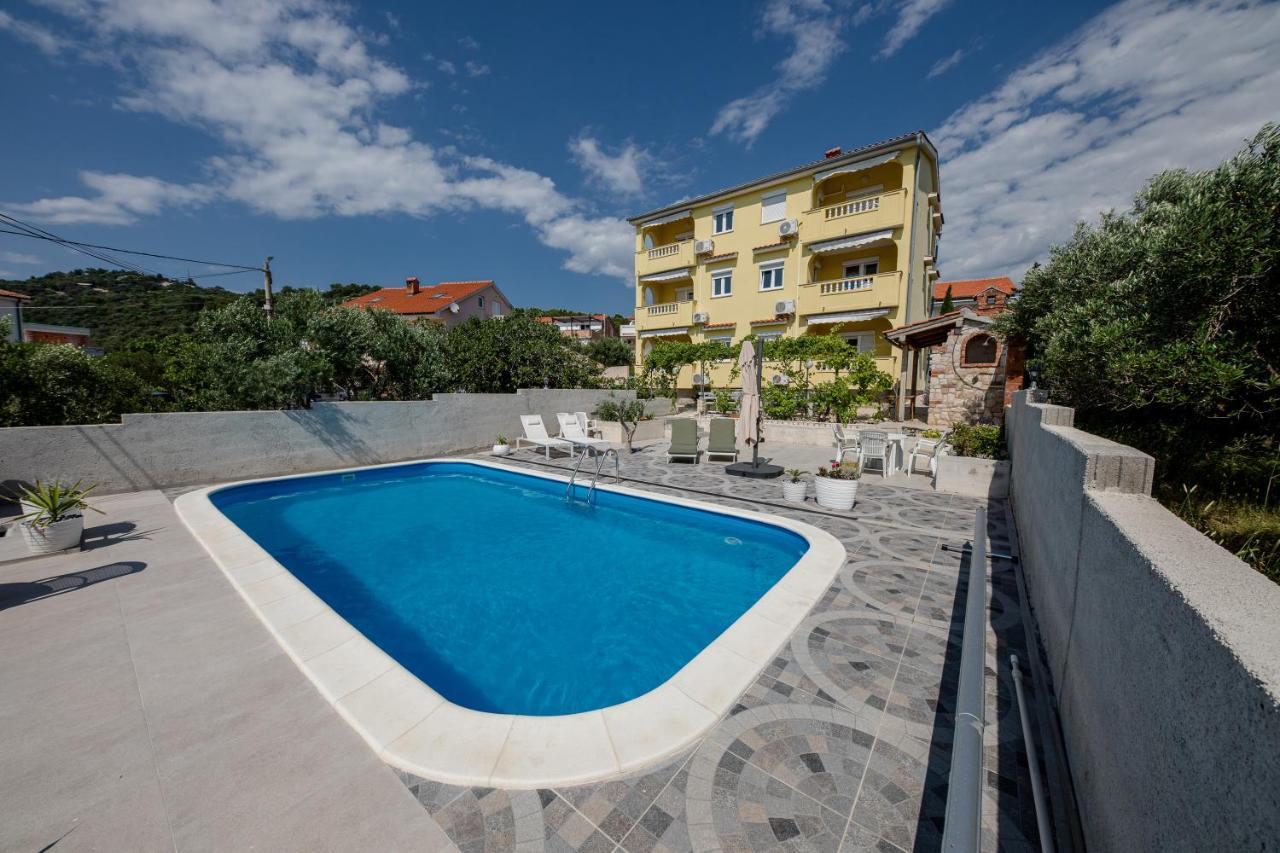 Casa Surya - Apartments With Sea View And Swimming Pool Barbat na Rabu Luaran gambar