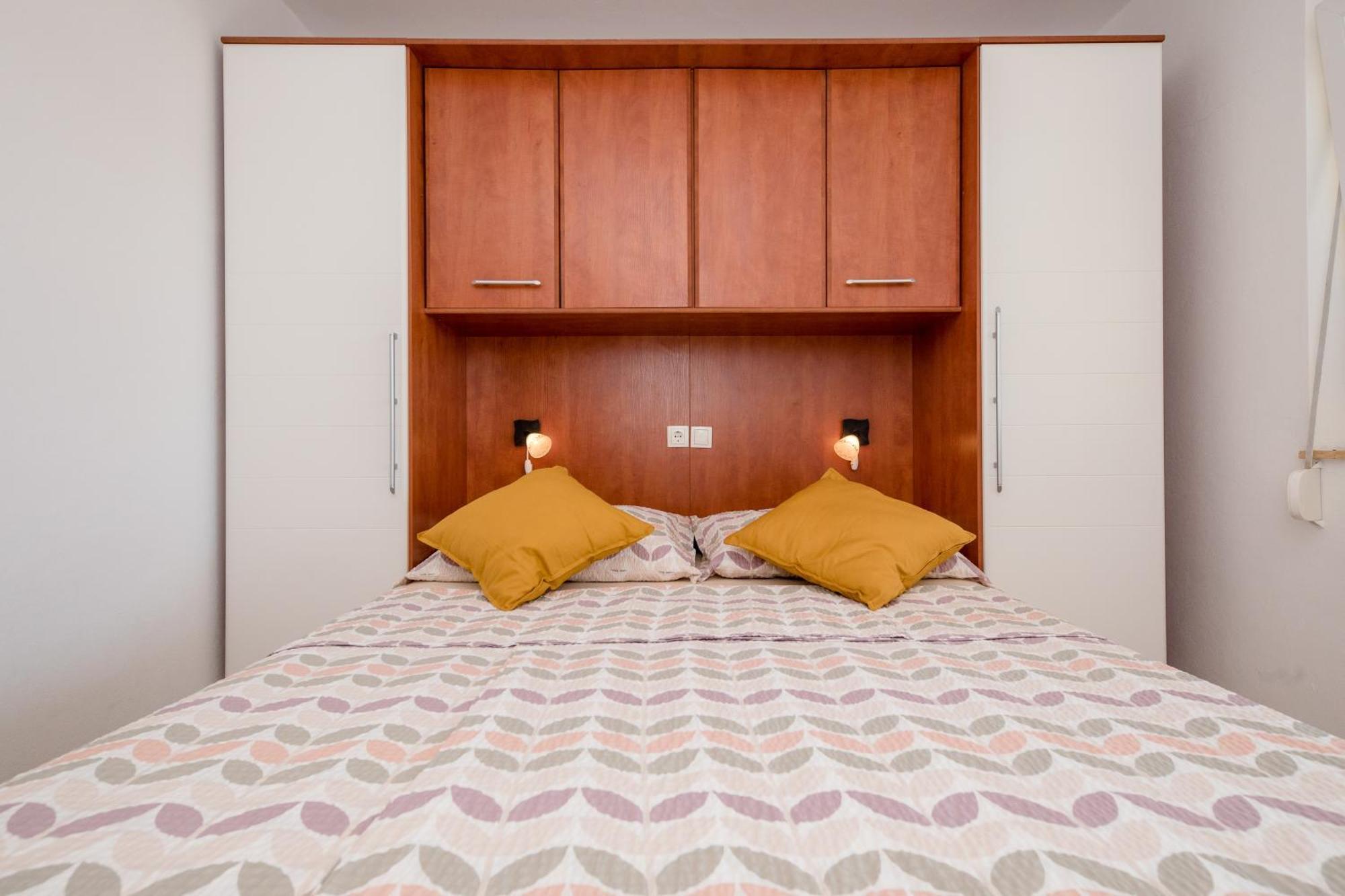 Casa Surya - Apartments With Sea View And Swimming Pool Barbat na Rabu Luaran gambar