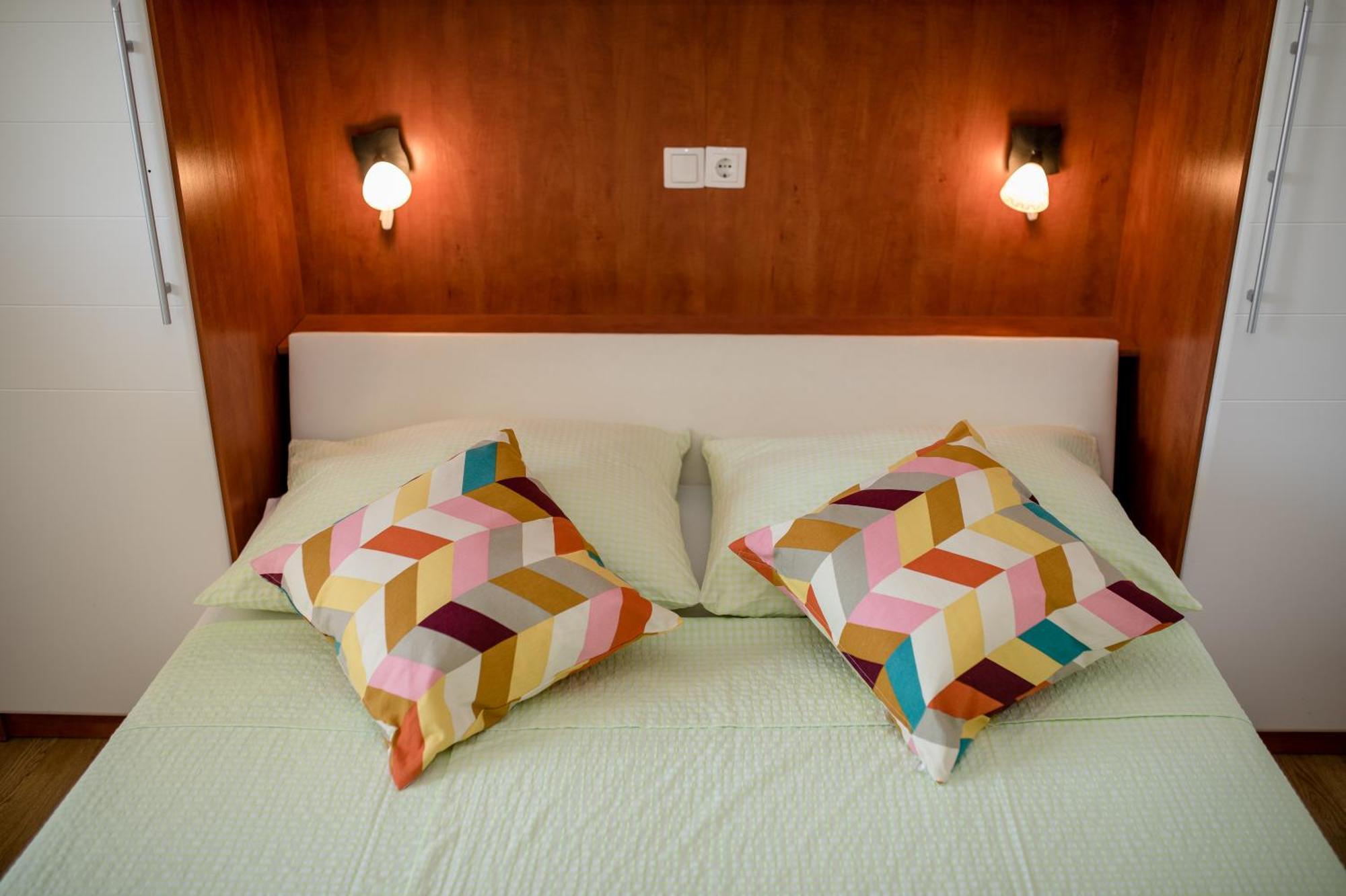 Casa Surya - Apartments With Sea View And Swimming Pool Barbat na Rabu Luaran gambar